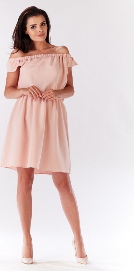 Różowa sukienka Infinite You mini z krótkim rękawem
