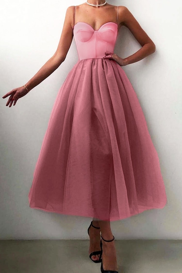 Różowa sukienka IVET bez rękawów rozkloszowana midi