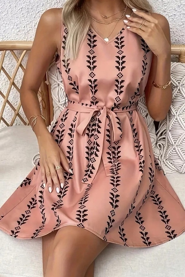 Różowa sukienka IVET z długim rękawem mini w stylu casual
