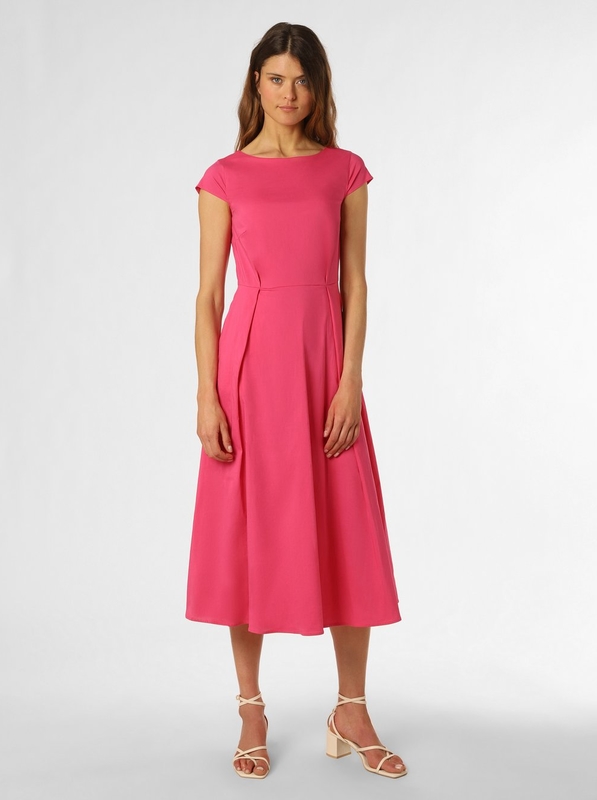 Różowa sukienka More & More prosta z bawełny