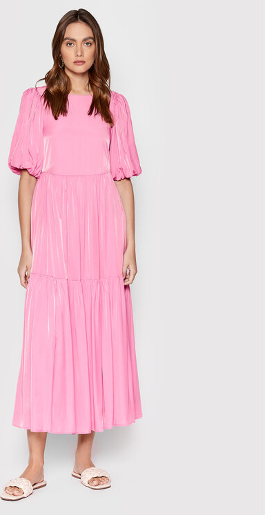 Różowa sukienka Only midi z krótkim rękawem w stylu casual
