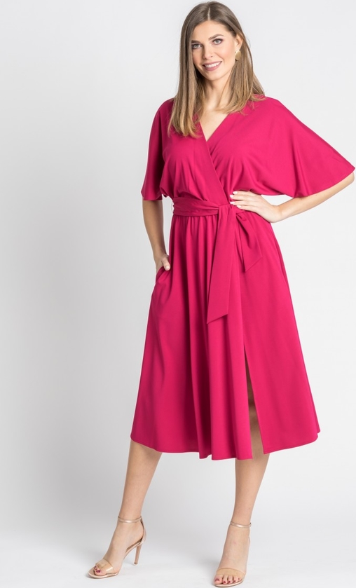 Różowa sukienka VISSAVI kopertowa z krótkim rękawem z dekoltem w kształcie litery v