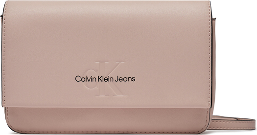 Różowa torebka Calvin Klein matowa w młodzieżowym stylu na ramię