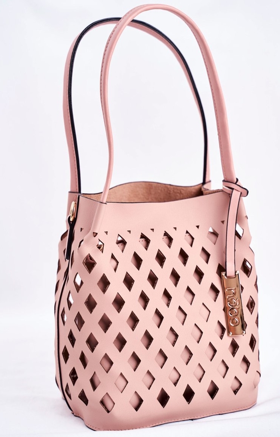 Różowa torebka stylowemarki24.pl w wakacyjnym stylu