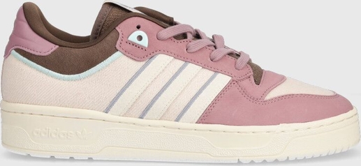 Różowe buty sportowe Adidas Originals sznurowane w sportowym stylu