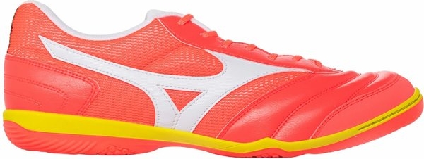 Różowe buty sportowe Mizuno w sportowym stylu