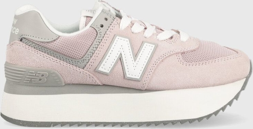 Różowe buty sportowe New Balance sznurowane w sportowym stylu na platformie