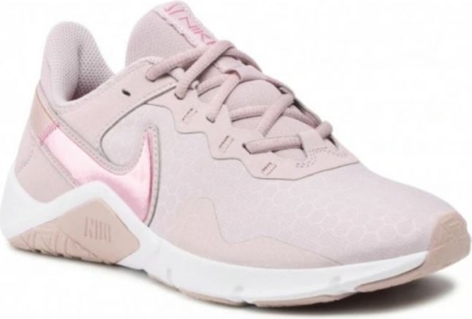 Różowe buty sportowe Nike sznurowane z płaską podeszwą
