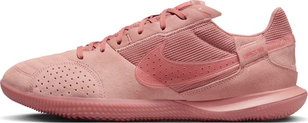 Różowe buty sportowe Nike z zamszu