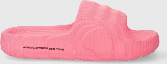Różowe klapki Adidas Originals w sportowym stylu z płaską podeszwą