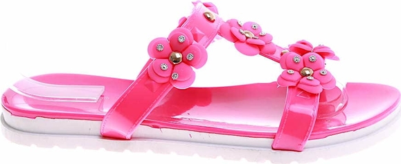 Różowe klapki Pantofelek24 w stylu casual z płaską podeszwą