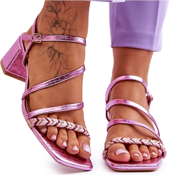Różowe sandały ButyModne ze skóry
