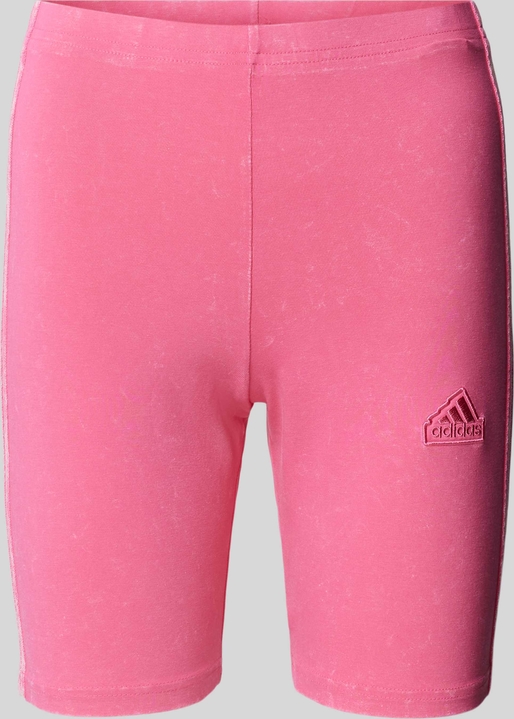Różowe szorty Adidas Sportswear w sportowym stylu