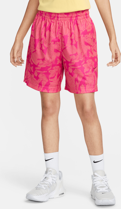 Różowe szorty Nike w sportowym stylu