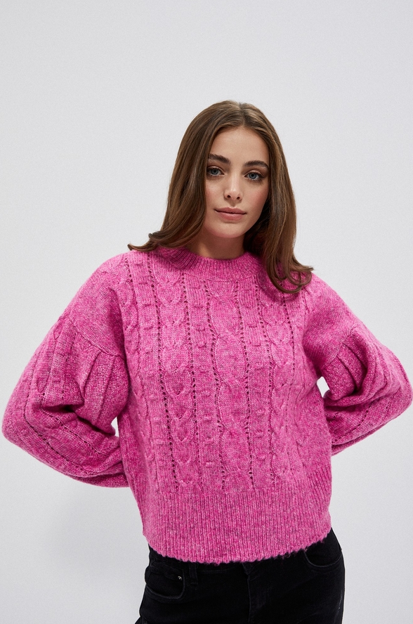 Różowy sweter Moodo.pl w stylu casual