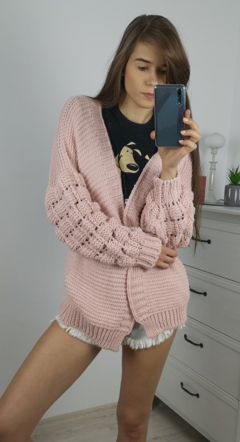 Różowy sweter Nefresca