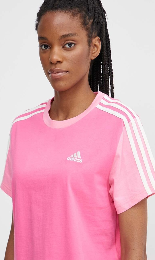 Różowy t-shirt Adidas w sportowym stylu z bawełny