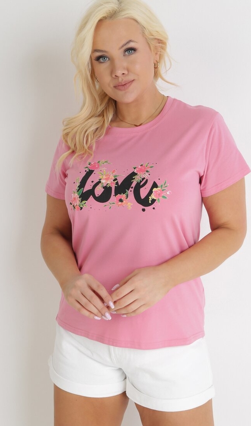 Różowy t-shirt born2be z krótkim rękawem z okrągłym dekoltem z bawełny
