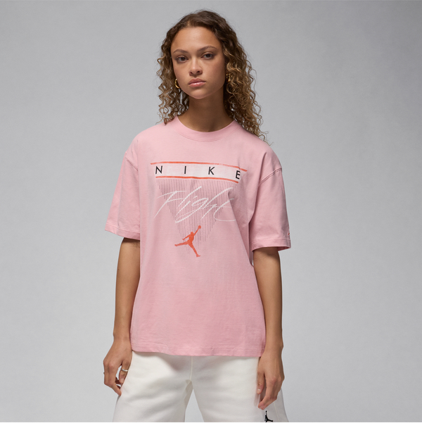 Różowy t-shirt Jordan w młodzieżowym stylu z okrągłym dekoltem z krótkim rękawem