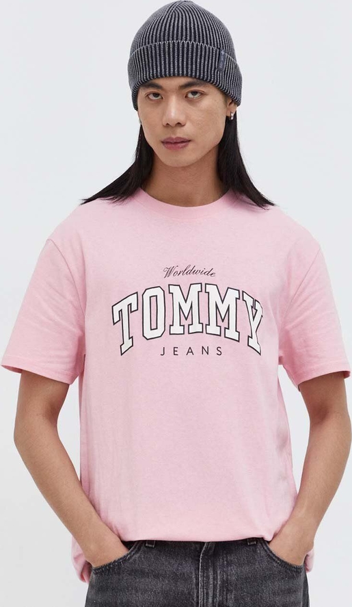 Różowy t-shirt Tommy Jeans z krótkim rękawem z bawełny z nadrukiem