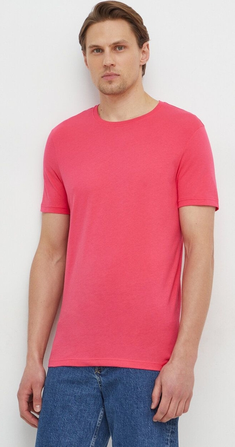 Różowy t-shirt United Colors Of Benetton z krótkim rękawem
