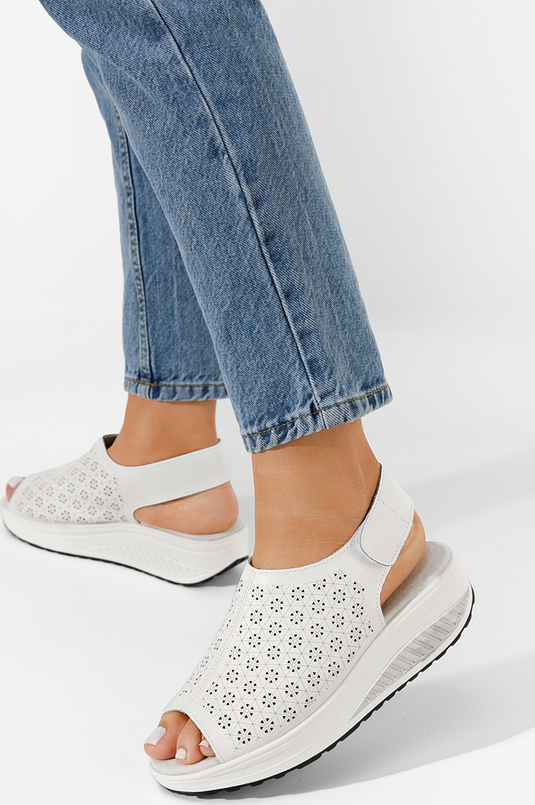 Sandały Zapatos z klamrami na koturnie w stylu casual