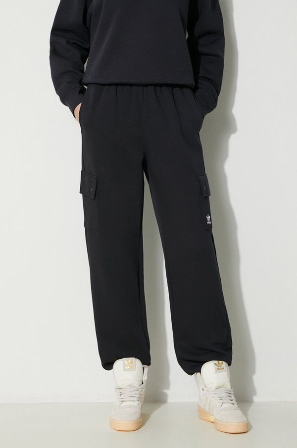Spodnie sportowe Adidas Originals w sportowym stylu z dresówki