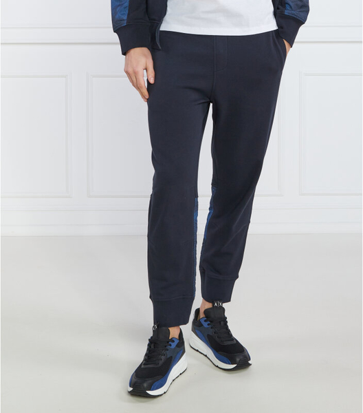 Spodnie sportowe Armani Exchange z dresówki w stylu casual