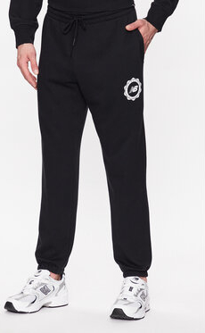 Spodnie sportowe New Balance w sportowym stylu z dresówki