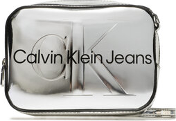 Srebrna torebka Calvin Klein matowa średnia na ramię