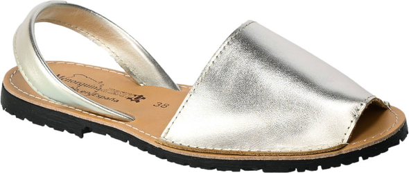 Srebrne sandały Menorquina w stylu casual