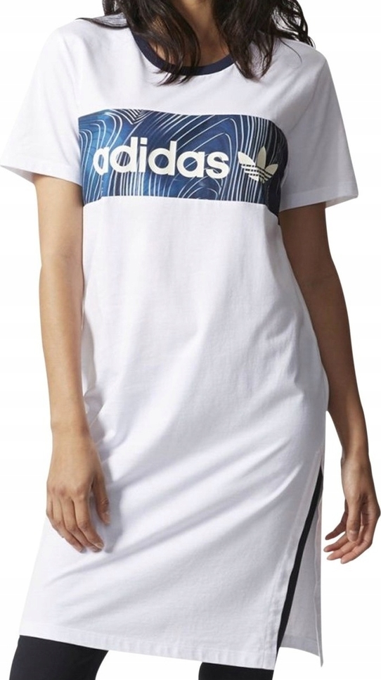 Sukienka Adidas mini z krótkim rękawem w sportowym stylu