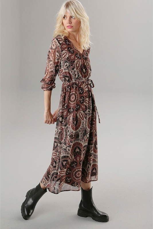 Sukienka Aniston z długim rękawem z dekoltem w kształcie litery v