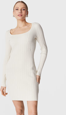 Sukienka Calvin Klein z okrągłym dekoltem dopasowana z długim rękawem