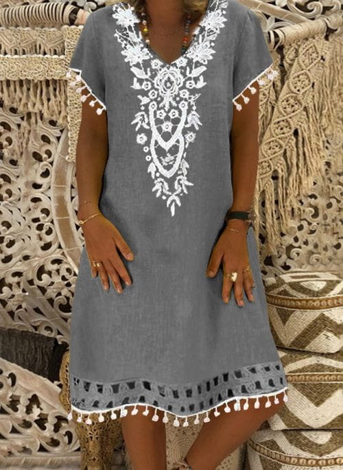 Sukienka Cikelly mini z dekoltem w kształcie litery v w stylu casual