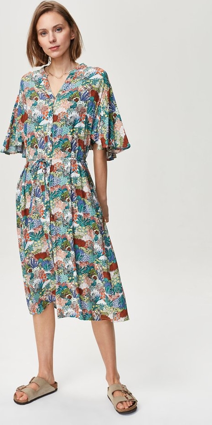 Sukienka FEMESTAGE Eva Minge z tkaniny z dekoltem w kształcie litery v