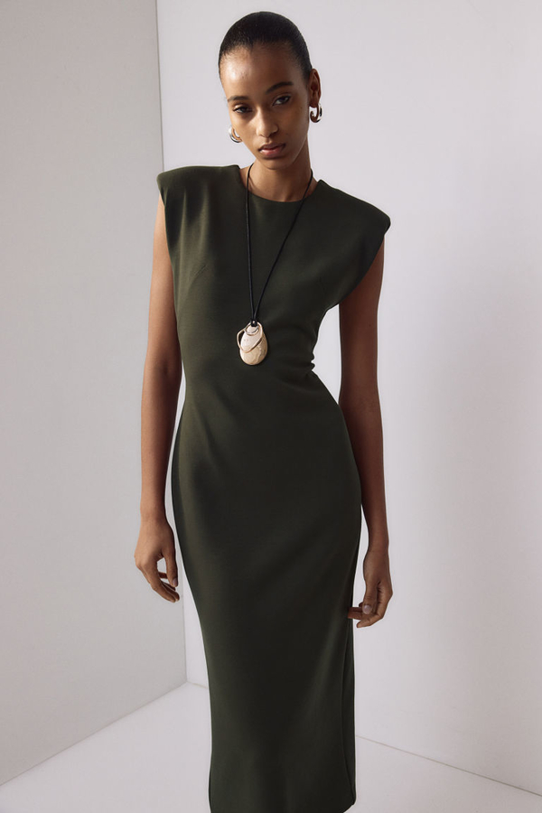 Sukienka H & M dopasowana z krótkim rękawem z okrągłym dekoltem