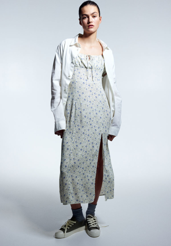 Sukienka H & M prosta z dekoltem w karo z tkaniny