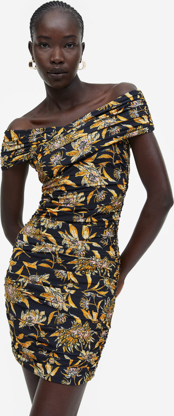 Sukienka H & M w stylu casual z odkrytymi ramionami z dżerseju