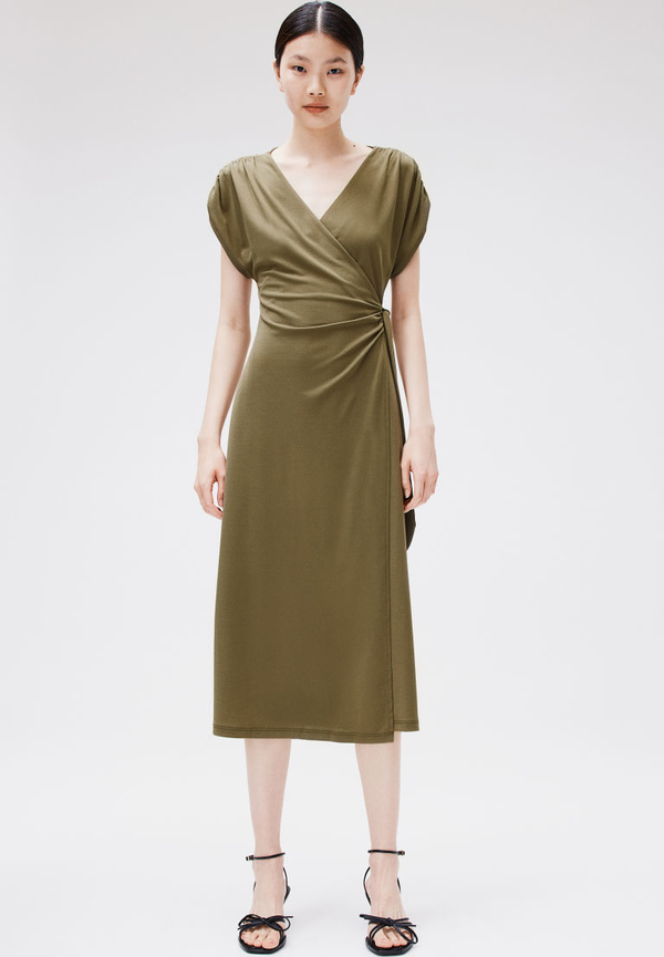 Sukienka H & M z dekoltem w kształcie litery v midi