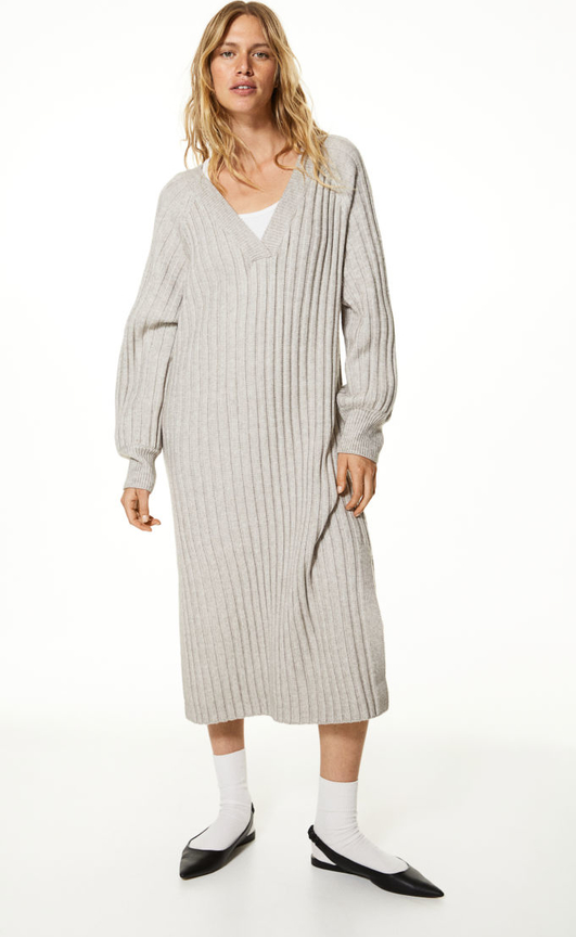 Sukienka H & M z dekoltem w kształcie litery v midi w stylu casual