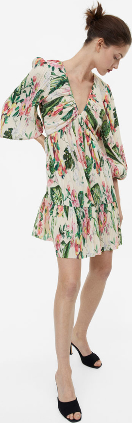 Sukienka H & M z dekoltem w kształcie litery v z długim rękawem mini