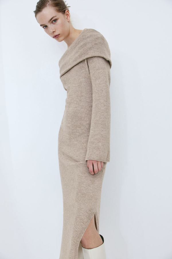 Sukienka H & M z długim rękawem maxi z odkrytymi ramionami