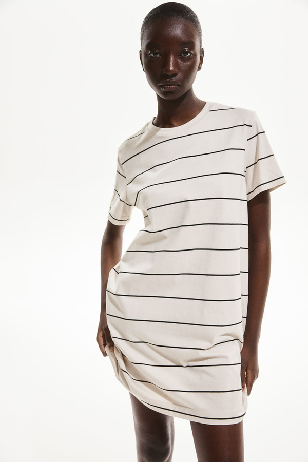 Sukienka H & M z krótkim rękawem prosta z okrągłym dekoltem