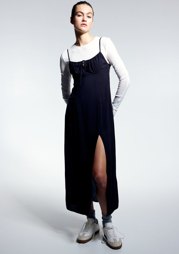Sukienka H & M z tkaniny maxi z okrągłym dekoltem