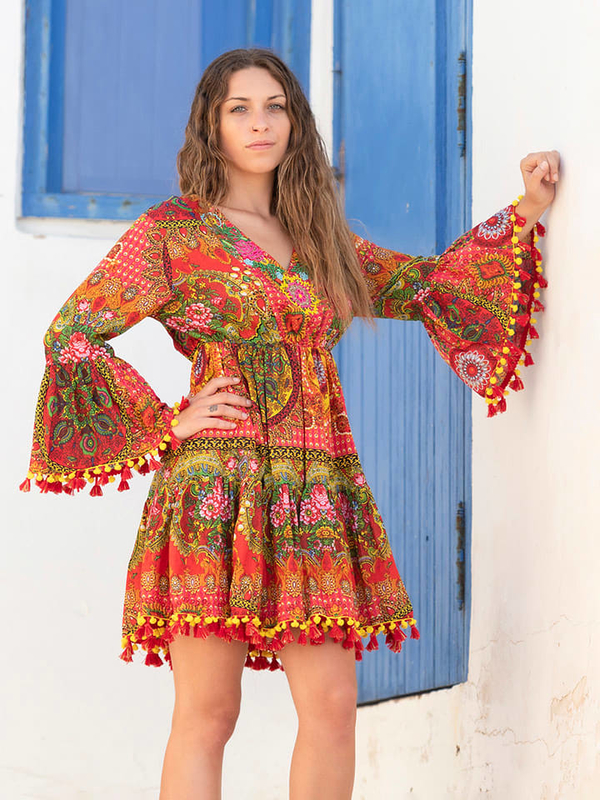 Sukienka Isla Bonita By Sigris z długim rękawem mini rozkloszowana