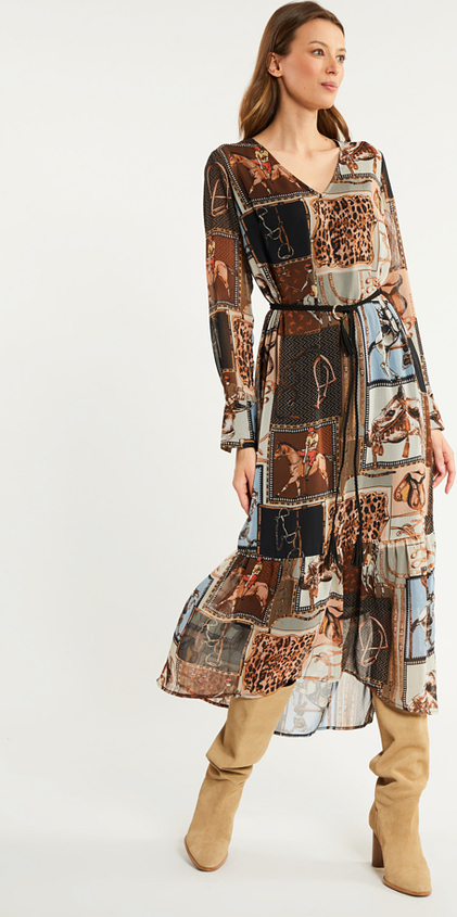 Sukienka Monnari w stylu casual z dekoltem w kształcie litery v