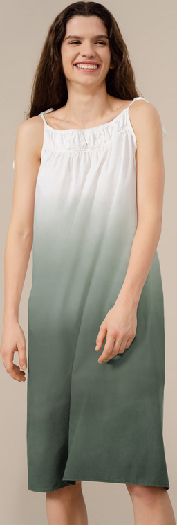 Sukienka Outhorn oversize na ramiączkach w stylu casual