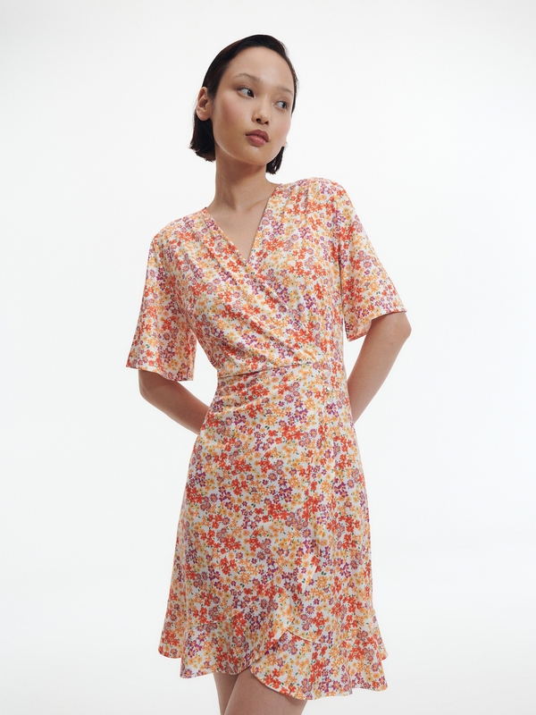 Sukienka Reserved w stylu casual z krótkim rękawem mini