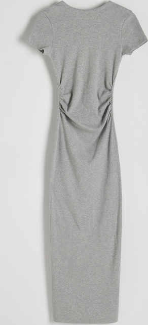 Sukienka Reserved z krótkim rękawem w stylu casual z bawełny